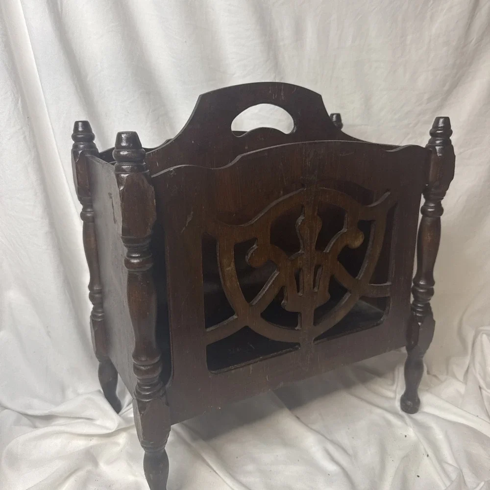 Vintage MCM Ornate Wood Magazine Rack 40's Fretwork Spindles Records Towels Deco